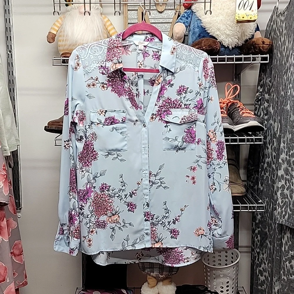 Candie's Floral V neck Blouse Size Medium - Picture 1 of 8